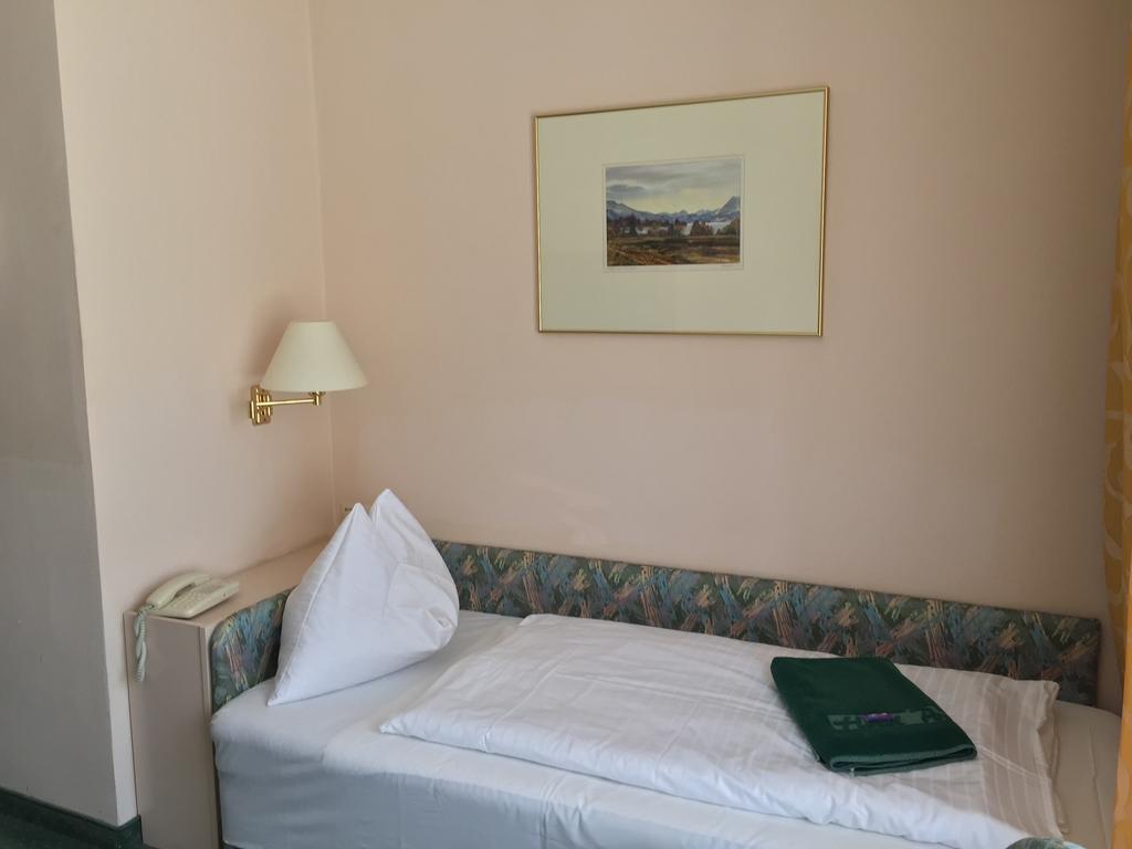 See-Hotel Post Am Attersee Weissenbach am Attersee Room photo